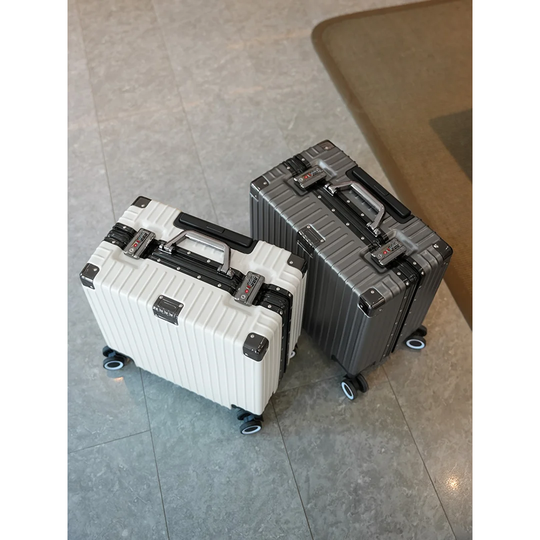 Ministra Carry on 20 inch