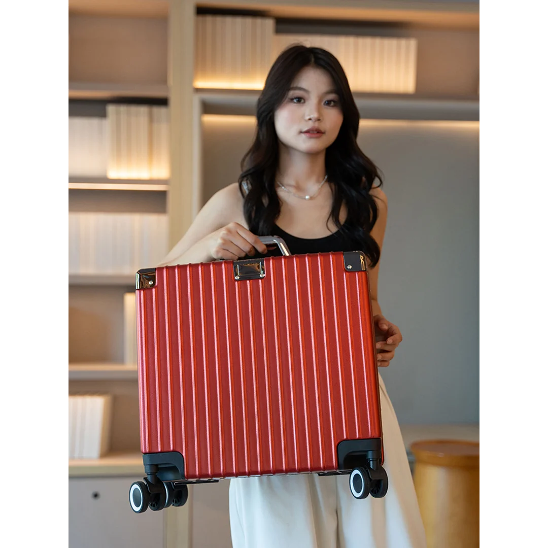 Ministra Carry on 20 inch