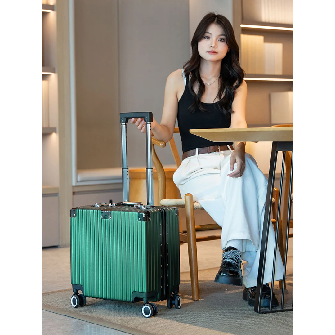 Ministra Carry on 20 inch